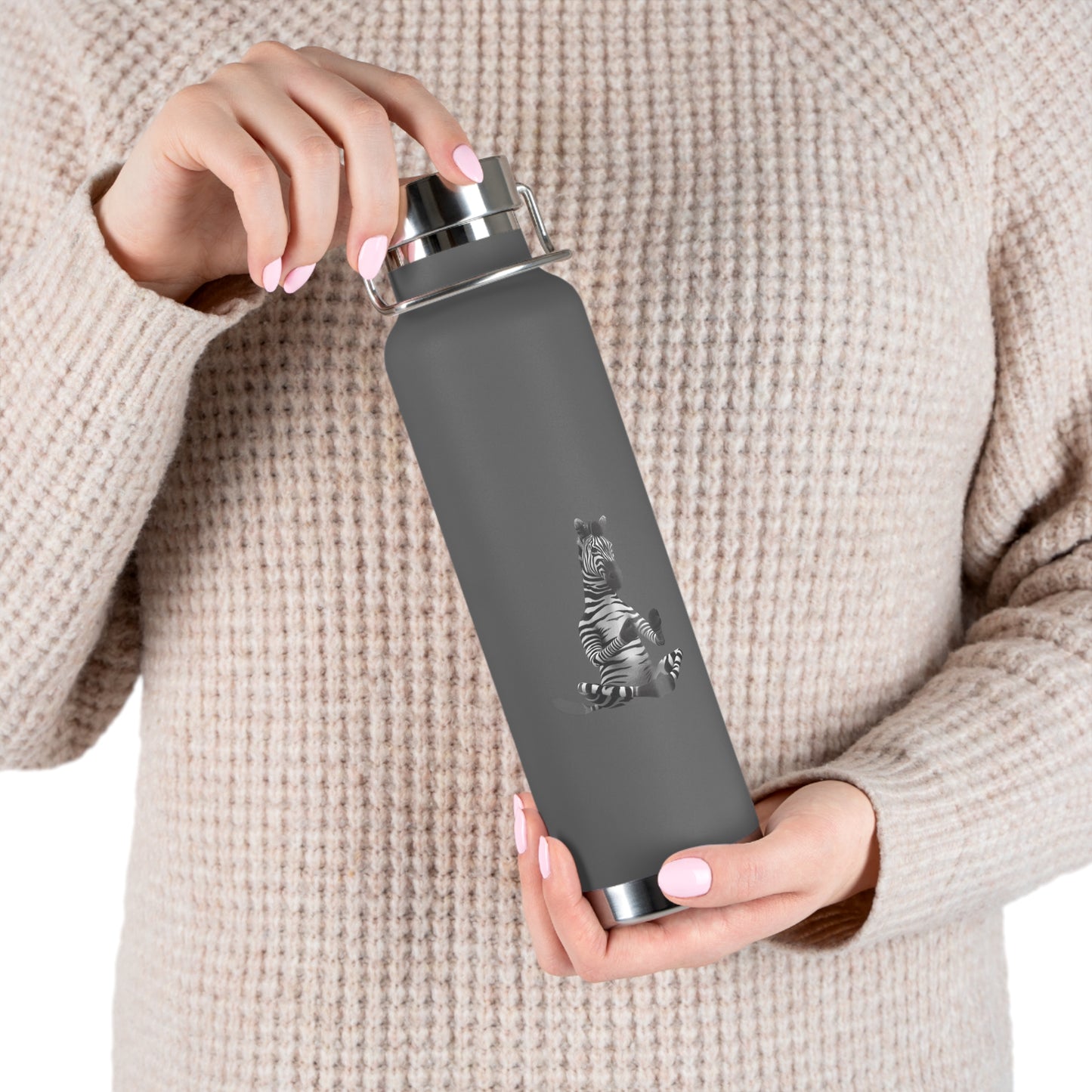 Copper Vacuum Insulated Bottle, 22oz - Zebra Pose
